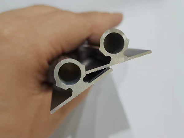 拉直器